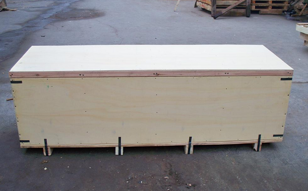 木箱和紙箱對比圖 木箱和紙箱對比圖